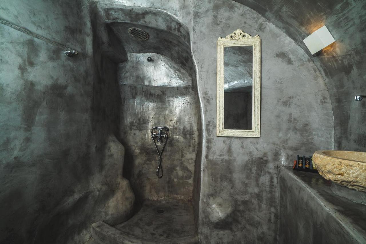 אויה Kaleidoscope Cave Houses מראה חיצוני תמונה